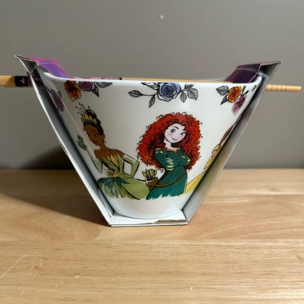 Disney Princess Floral Ramen Bowl with Chopsticks ceramic Tiana Belle Aurora